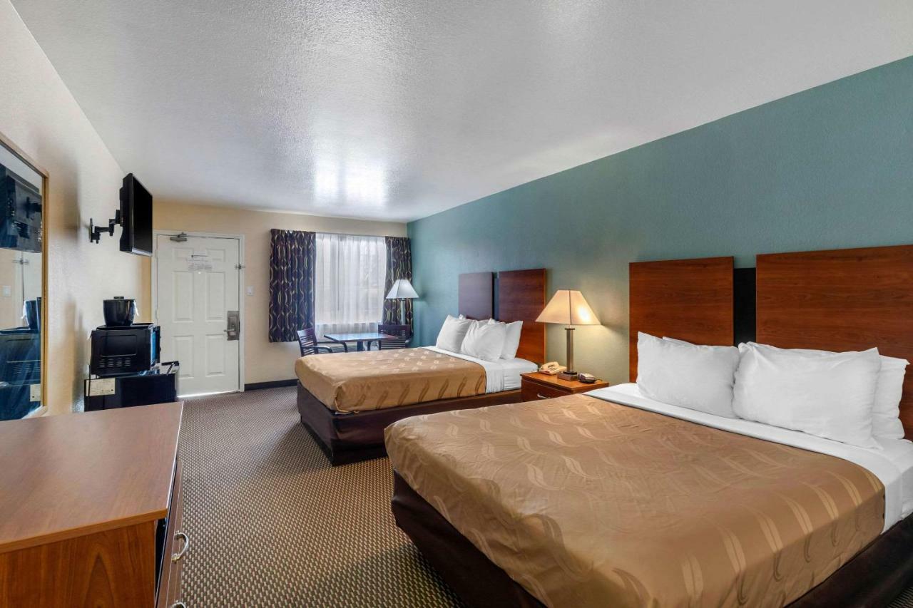 Baymont By Wyndham Willow Park Exterior photo