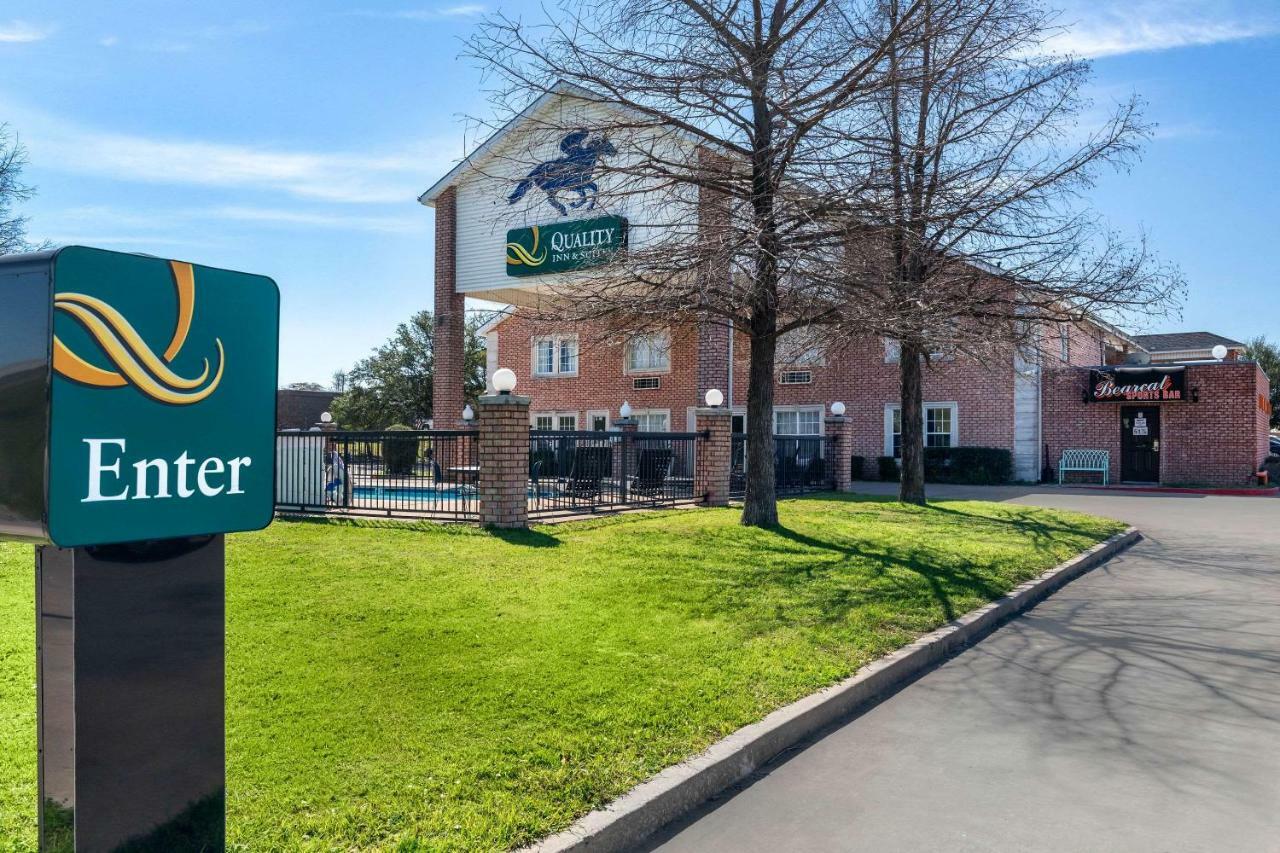 Baymont By Wyndham Willow Park Exterior photo